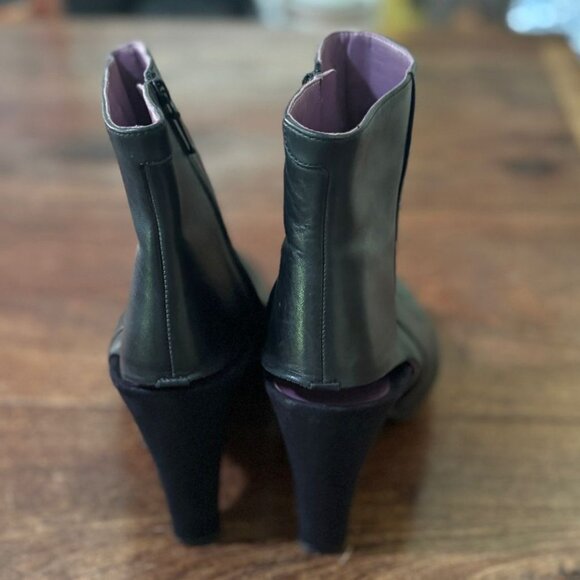 Tsubo Leather Boots - Picture 2 of 6